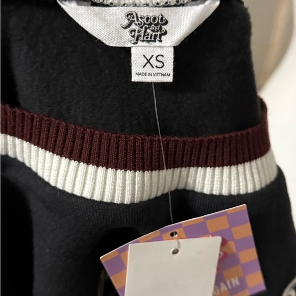 Ascot and hart sweater - Picture 4 of 5